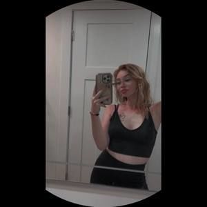 Meet your Posher, Whitney